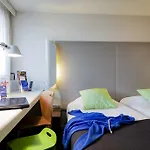 Hotel Campanile Evry Ouest - Essonnes