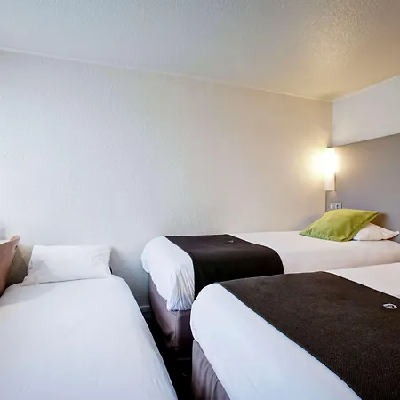 Campanile Evry Ouest - Essonnes Hotel 3*