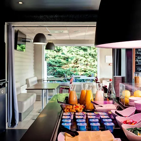 Campanile Evry Ouest - Essonnes Hotel Corbeil-Essonnes