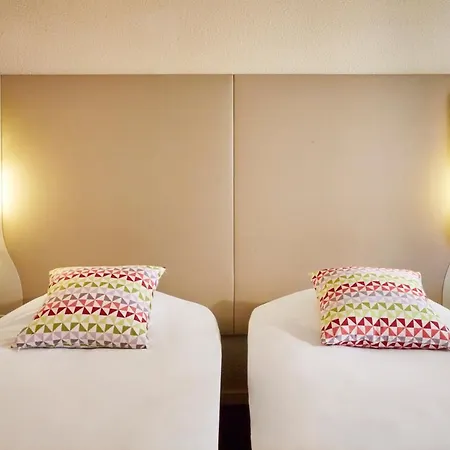 Hotel Campanile Evry Ouest - Essonnes Corbeil-Essonnes
