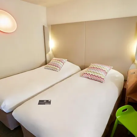 Campanile Evry Ouest - Essonnes Hotel Corbeil-Essonnes