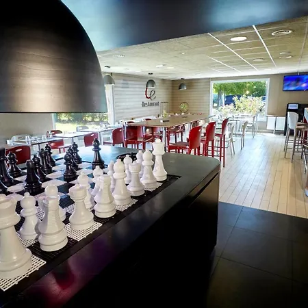 Campanile Evry Ouest - Essonnes 3* קורביל-אסונס