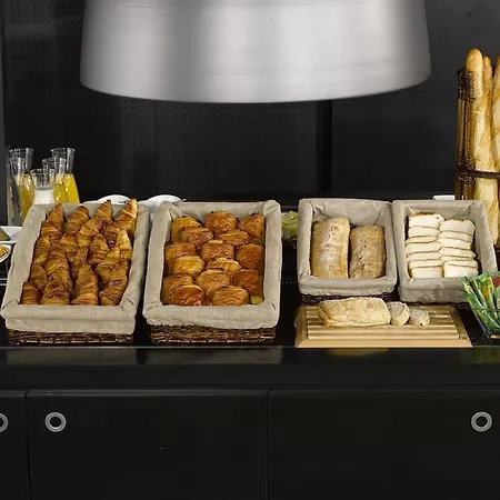 Hotel Campanile Evry Ouest - Essonnes