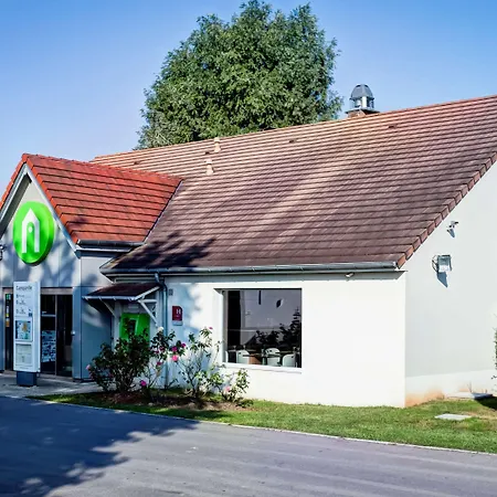 فندق Campanile Evry Ouest - Essonnes كورباي إيسون