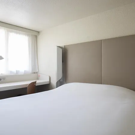 فندق Campanile Evry Ouest - Essonnes 3*