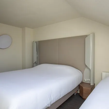 Campanile Evry Ouest - Essonnes Hotel Corbeil-Essonnes