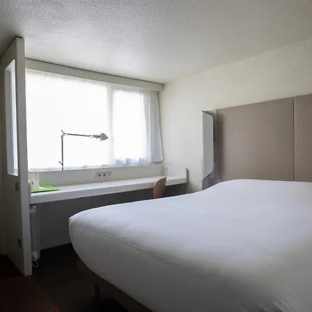 Hotel Campanile Evry Ouest - Essonnes Corbeil-Essonnes
