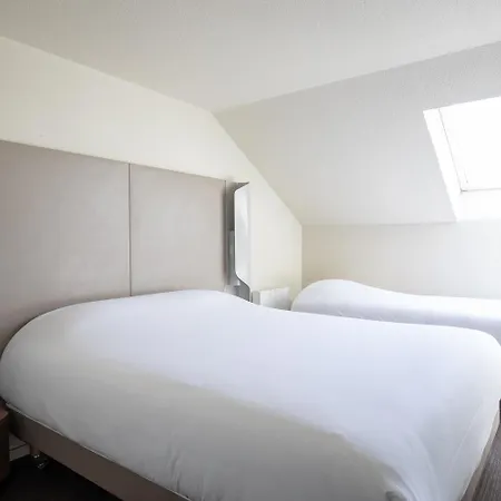 Campanile Evry Ouest - Essonnes Hotel