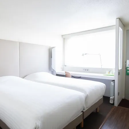 Hotel Campanile Evry Ouest - Essonnes