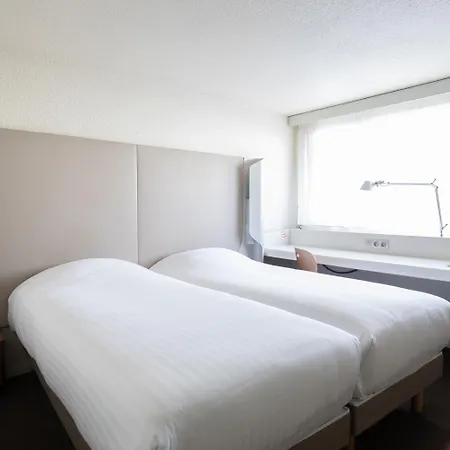 فندق Campanile Evry Ouest - Essonnes كورباي إيسون
