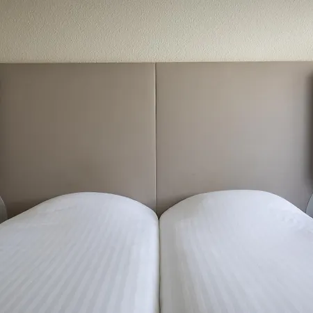 Hotel Campanile Evry Ouest - Essonnes 3*