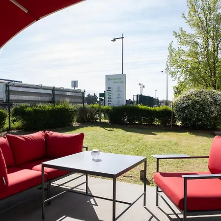 Campanile Evry Ouest - Essonnes 3*