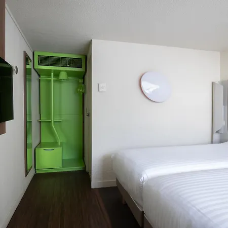 Campanile Evry Ouest - Essonnes Hotel Corbeil-Essonnes