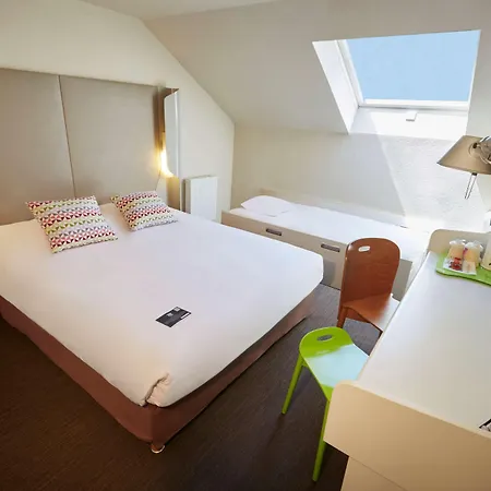Campanile Evry Ouest - Essonnes Hotell