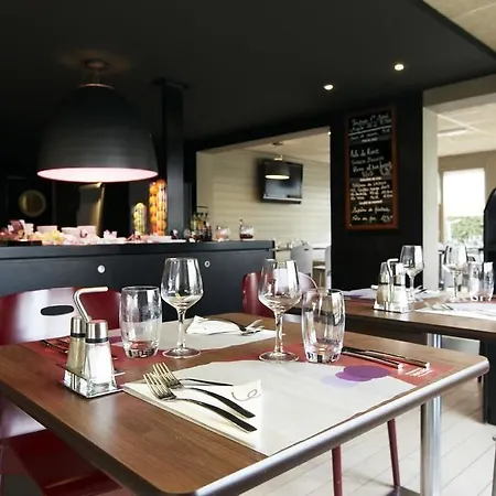 Campanile Evry Ouest - Essonnes Hotel Corbeil-Essonnes