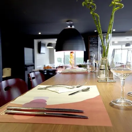 Campanile Evry Ouest - Essonnes Hotel