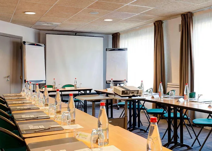 Campanile Evry Ouest - Essonnes 3* Corbeil-Essonnes